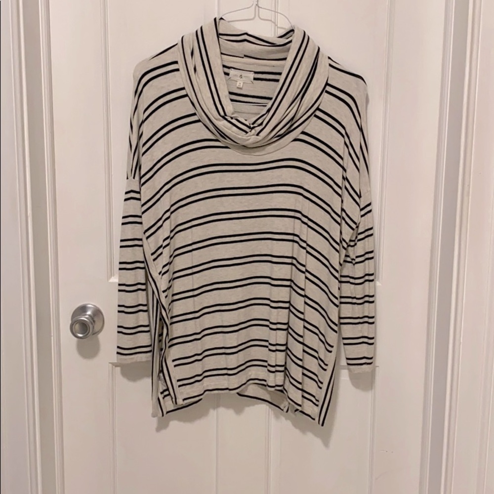 Lou & Grey Black & cream Cowneck Tunic